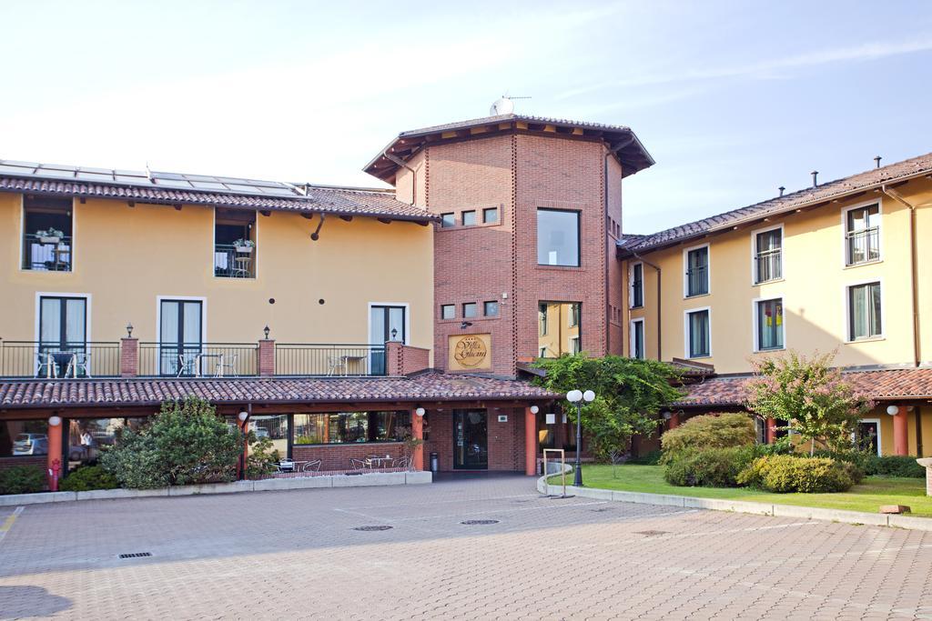 Hotel Villa Glicini Pinerolo Exteriör bild